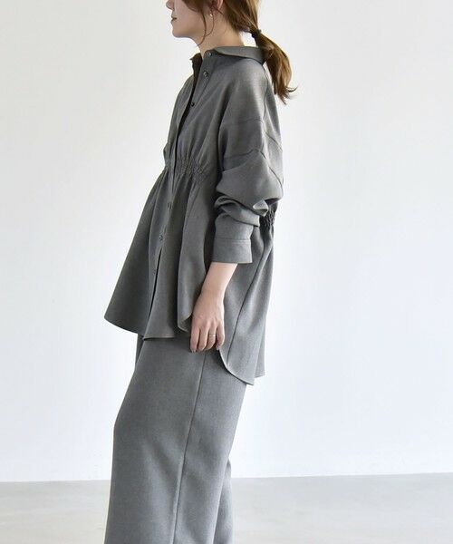 SHIPS / シップス サロペット・オールインワン | 《予約》quaranciel:〈洗濯機可能〉ギャザー シャツ & イージー パンツ セットアップ | 詳細9