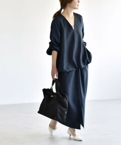 SHIPS / シップス ロング・マキシ丈ワンピース | 《予約》quaranciel:〈洗濯機可能〉Vネック ブラウス & Iライン スカート セットアップ