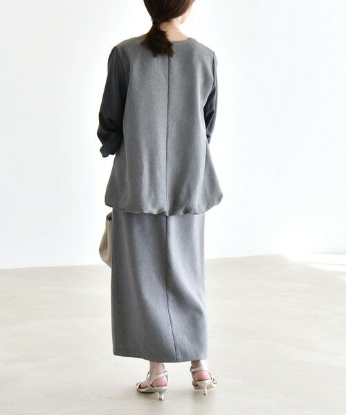 SHIPS / シップス ロング・マキシ丈ワンピース | 《予約》quaranciel:〈洗濯機可能〉Vネック ブラウス & Iライン スカート セットアップ | 詳細10