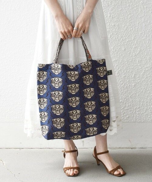 SHIPS / シップス トートバッグ | 《一部追加予約》BINDU: A4 デザイン ジャカード トート バッグ（ネイビー）