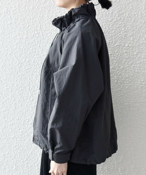 SHIPS / シップス ブルゾン | 《予約》SHIPS any:〈洗濯機可能〉ナイロン タスラン ギャザー スタンドカラー ブルゾン | 詳細18