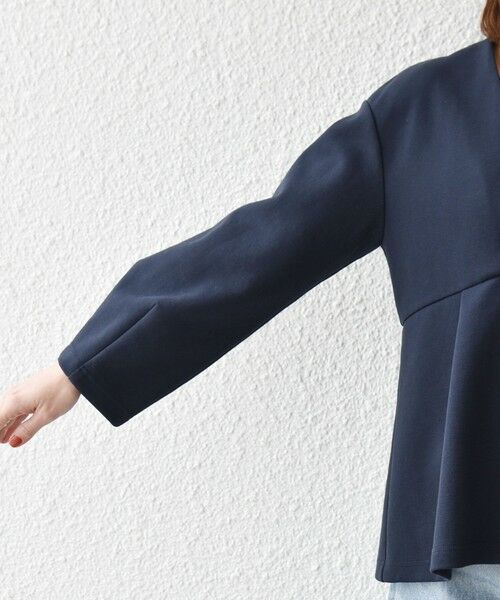 SHIPS / シップス ノーカラージャケット | 《予約》SHIPS any:〈手洗い可能〉ダンボール ペプラム Vネック ジャケット | 詳細25