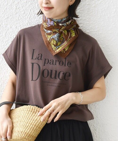 SHIPS / シップス Tシャツ | 《一部追加予約》メルティ コットン プリント ロゴ ショート スリーブ Tシャツ（ブラウン）