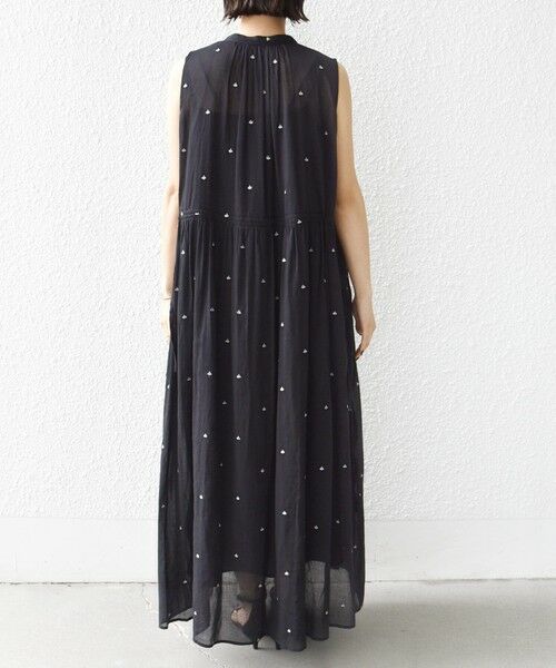 SHIPS / シップス ロング・マキシ丈ワンピース | 《予約》〈手洗い可能〉コットン オーガンジー 刺繍 ウエスト ドロスト ワンピース | 詳細10