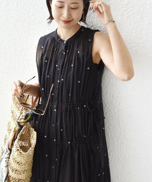 SHIPS / シップス ロング・マキシ丈ワンピース | 《予約》〈手洗い可能〉コットン オーガンジー 刺繍 ウエスト ドロスト ワンピース（ブラック）