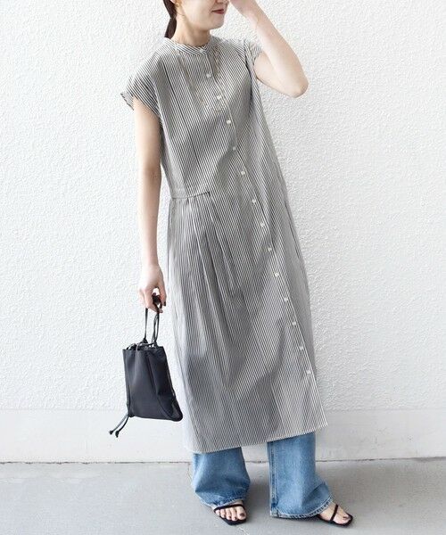 SHIPS / シップス ロング・マキシ丈ワンピース | 《予約》【WEB限定】〈手洗い可能〉ストライプ サイド タック ワンピース（ブラウン）