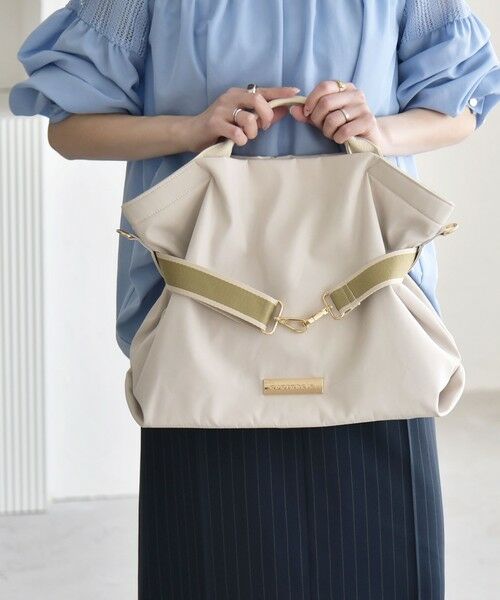 SHIPS / シップス トートバッグ | 《予約》quaranciel: ラインベルト 2way ショルダー トート バッグ（A4対応） | 詳細4