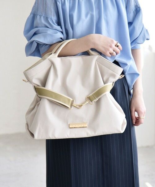 SHIPS / シップス トートバッグ | 《予約》quaranciel: ラインベルト 2way ショルダー トート バッグ（A4対応）（ナチュラル）