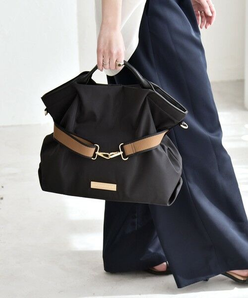 SHIPS / シップス トートバッグ | 《予約》quaranciel: ラインベルト 2way ショルダー トート バッグ（A4対応）（ブラック）