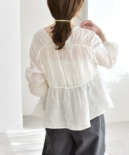 SHIPS / シップス シャツ・ブラウス | 《予約》quaranciel:〈手洗い可能〉ラミー ギャザー リボン ティアード ブラウス | 詳細3
