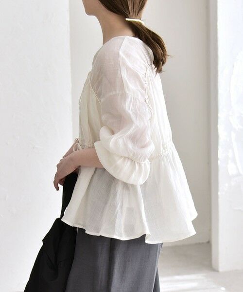SHIPS / シップス シャツ・ブラウス | 《予約》quaranciel:〈手洗い可能〉ラミー ギャザー リボン ティアード ブラウス | 詳細6