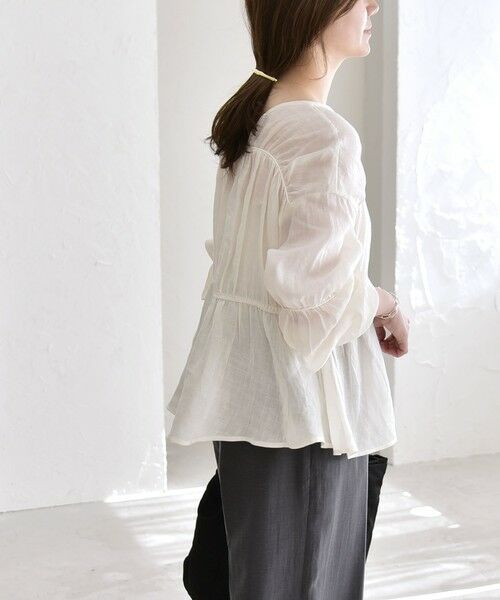 SHIPS / シップス シャツ・ブラウス | 《予約》quaranciel:〈手洗い可能〉ラミー ギャザー リボン ティアード ブラウス | 詳細9
