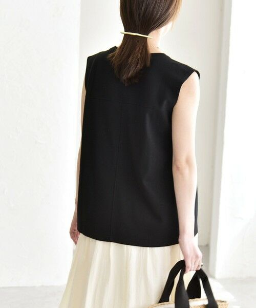 SHIPS / シップス Tシャツ | 《予約》quaranciel:〈接触冷感/汗染み防止加工/洗濯機可能〉クルー ノースリーブ TEE | 詳細15