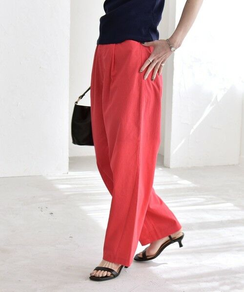 SHIPS / シップス チノ・ワークパンツ | 《予約》quaranciel:〈洗濯機可能〉コットン ベルト ハイウエスト テーパード パンツ（レッド）