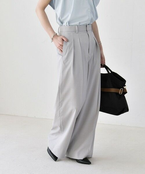 SHIPS / シップス その他パンツ | 《予約》quaranciel:〈洗濯機可能〉CALCULO(R)使用 イージー タック ワイド パンツ（ライトグレー）