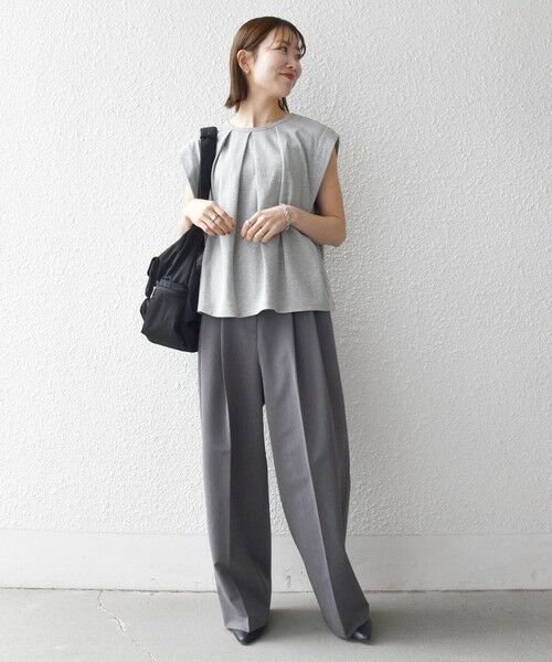 SHIPS / シップス Tシャツ | SHIPS any:〈接触冷感/汗染み防止加工/洗濯機可能〉タック フレア ノースリーブ TEE | 詳細23