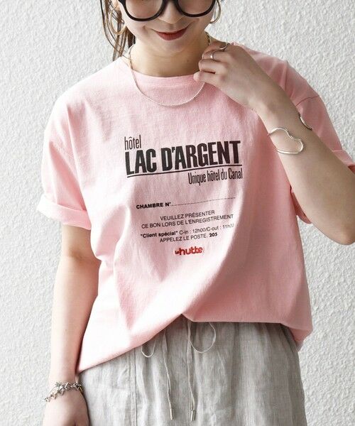 SHIPS / シップス Tシャツ | 《予約》【SHIPS any別注】La Hutte:〈洗濯機可能〉デザイン ロゴ プリント TEE 26SS（ピンク）