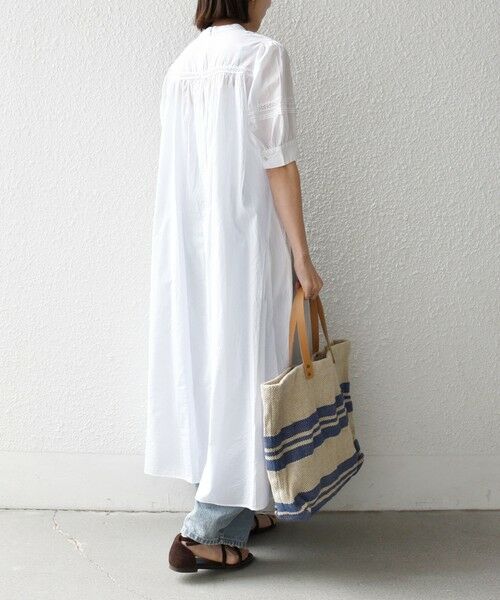 SHIPS / シップス ロング・マキシ丈ワンピース | 《予約》SHIPS any:〈洗濯機可能〉キャンブリック レース ピンタック パフスリーブ ワンピース | 詳細3