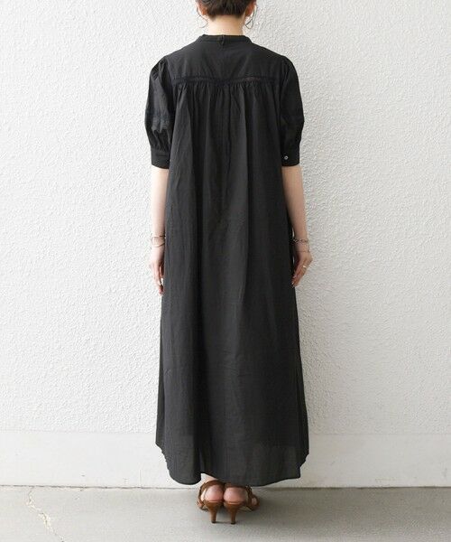 SHIPS / シップス ロング・マキシ丈ワンピース | 《予約》SHIPS any:〈洗濯機可能〉キャンブリック レース ピンタック パフスリーブ ワンピース | 詳細21