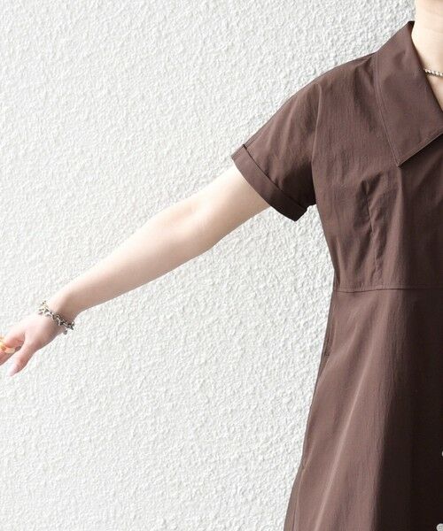 SHIPS / シップス ロング・マキシ丈ワンピース | 《予約》SHIPS any:〈洗濯機可能〉フラットカラー Vネック フレア ワンピース 2 | 詳細9