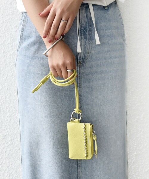 SHIPS / シップス 財布・コインケース・マネークリップ | 《予約》【WEB限定】BEAURE: ショルダー 付き フラグメント ケース（クリーム）