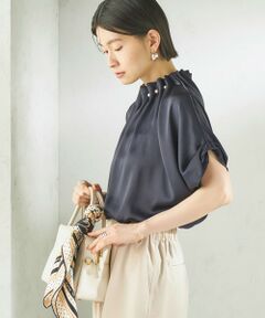 SHIPS / シップス シャツ・ブラウス | 《予約》【一部WEB限定】〈手洗い可能〉パール モチーフ ネック ギャザー ドルマン ブラウス