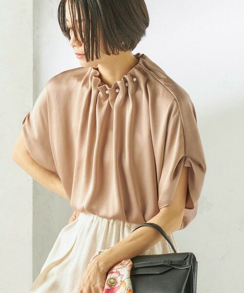 SHIPS / シップス シャツ・ブラウス | 《予約》〈手洗い可能〉パール モチーフ ネック ギャザー ドルマン ブラウス（ベージュ系）