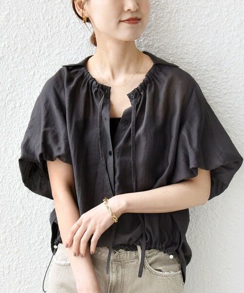 SHIPS / シップス シャツ・ブラウス | 《予約》【WEB限定】〈手洗い可能〉バルーン スリーブ 裾 ドロスト ブラウス | 詳細17