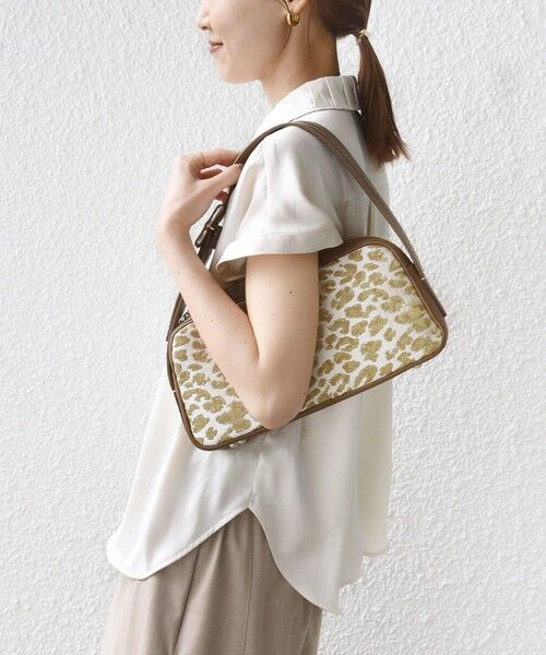 SHIPS / シップス シャツ・ブラウス | 《予約》【WEB限定】〈手洗い可能〉ヴィンテージ サテン 襟 タック デザイン ブラウス | 詳細6