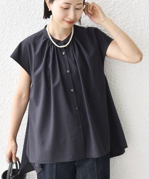 SHIPS / シップス シャツ・ブラウス | 〈UVカット/吸水速乾/接触冷感/防シワ〉ハンカチーフ ヘムライン バック フレア ブラウス（ネイビー）