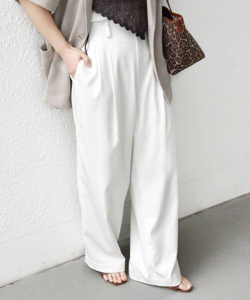 SHIPS / シップス その他パンツ | 《予約》〈接触冷感 / UVカット/ 手洗い可能〉スマート イージー デニム ライク タック パンツ（オフホワイト）