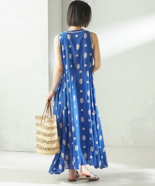 SHIPS / シップス ロング・マキシ丈ワンピース | 《予約》【SHIPS別注】Fanaka:〈手洗い可能〉フラワー プリント 刺繍 ワンピース | 詳細21