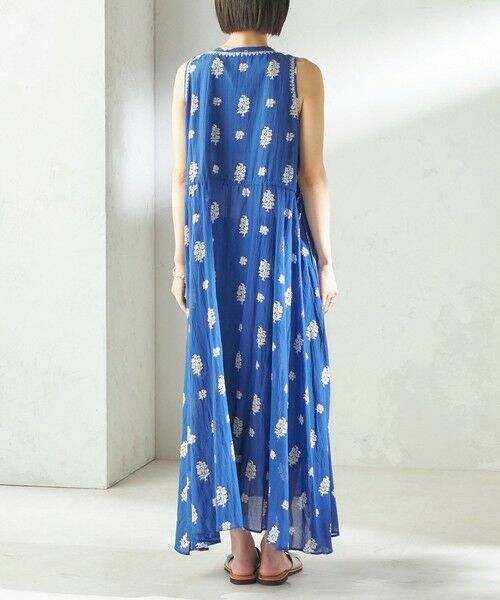 SHIPS / シップス ロング・マキシ丈ワンピース | 《予約》【SHIPS別注】Fanaka:〈手洗い可能〉フラワー プリント 刺繍 ワンピース | 詳細30