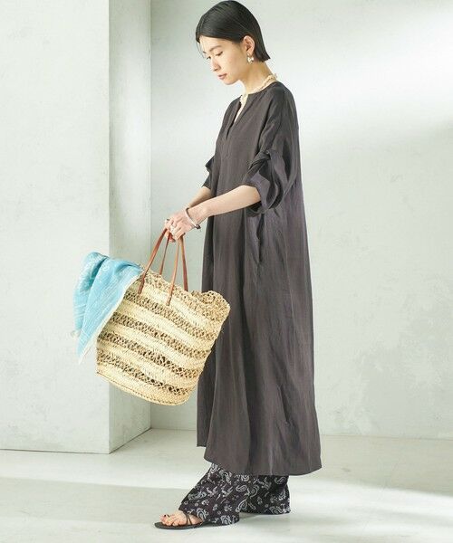 SHIPS / シップス ロング・マキシ丈ワンピース | 《予約》TICCA:〈手洗い可能〉リネン ツイスト スリーブ ワンピース | 詳細4