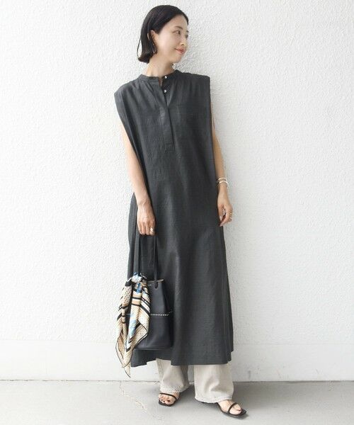 SHIPS / シップス ロング・マキシ丈ワンピース | 【実力派ベーシック】〈接触冷感/UVカット/吸水速乾/洗濯機可能〉SUUSUU タック スリーブ ワンピース | 詳細9