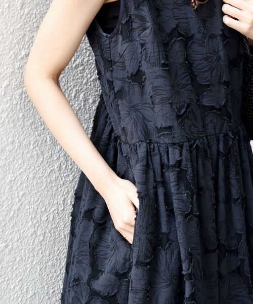 SHIPS / シップス ロング・マキシ丈ワンピース | 《予約》〈手洗い可能〉シアー ジャカード ノースリーブ ワンピース | 詳細20