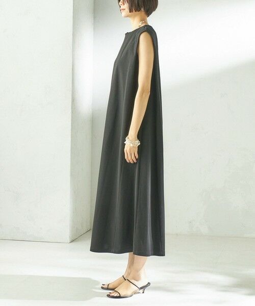SHIPS / シップス ロング・マキシ丈ワンピース | 《予約》〈接触冷感/吸水速乾/洗濯機可能〉ハイゲージ ポンチ ノースリーブ ワンピース | 詳細19