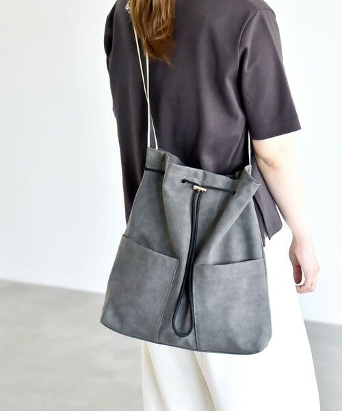 SHIPS / シップス トートバッグ | 《予約》quaranciel: ポケット ラインベルト ワンハンドル トート バッグ（A4対応） | 詳細7