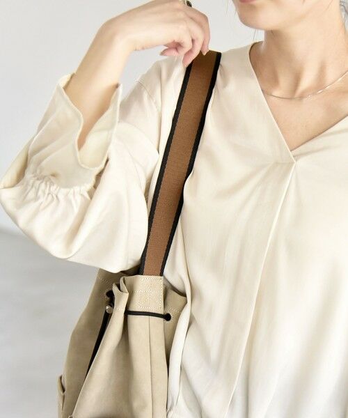 SHIPS / シップス トートバッグ | 《予約》quaranciel: ポケット ラインベルト ワンハンドル トート バッグ（A4対応） | 詳細11