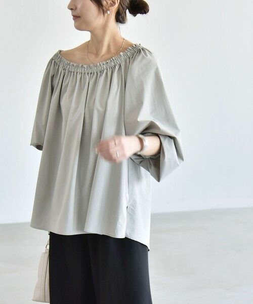 SHIPS / シップス シャツ・ブラウス | 《予約》quaranciel:〈接触冷感/UVカット/撥水加工〉ギャザー オフショル ラッシュガード ブラウス | 詳細8