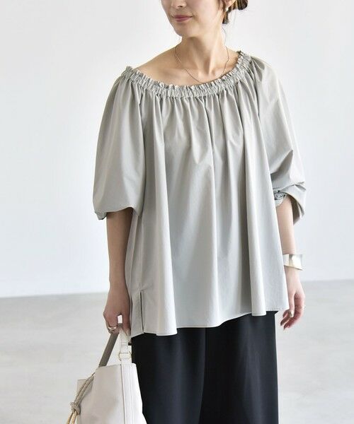 SHIPS / シップス シャツ・ブラウス | 《予約》quaranciel:〈接触冷感/UVカット/撥水加工〉ギャザー オフショル ラッシュガード ブラウス | 詳細9