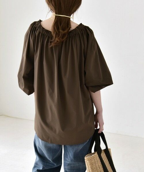 SHIPS / シップス シャツ・ブラウス | 《予約》quaranciel:〈接触冷感/UVカット/撥水加工〉ギャザー オフショル ラッシュガード ブラウス | 詳細19