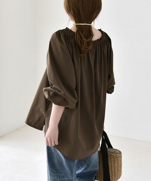 SHIPS / シップス シャツ・ブラウス | 《予約》quaranciel:〈接触冷感/UVカット/撥水加工〉ギャザー オフショル ラッシュガード ブラウス | 詳細20