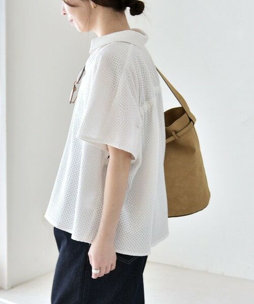 SHIPS / シップス シャツ・ブラウス | 《予約》quaranciel:〈手洗い可能〉コットン 刺繍 スキッパー ギャザー プルオーバー シャツ（ホワイト）