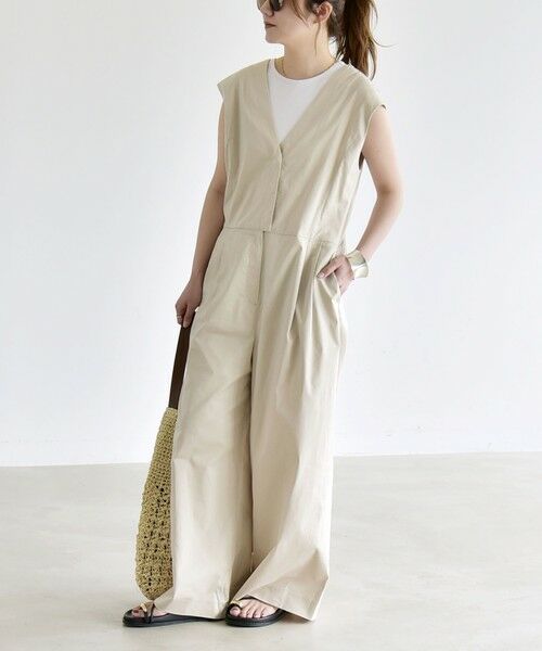 SHIPS / シップス サロペット・オールインワン | 《予約》quaranciel:〈洗濯機可能〉Vネック ワイド オールインワン | 詳細1