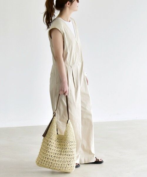 SHIPS / シップス サロペット・オールインワン | 《予約》quaranciel:〈洗濯機可能〉Vネック ワイド オールインワン | 詳細6