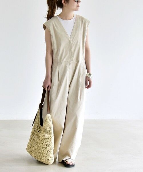 SHIPS / シップス サロペット・オールインワン | 《予約》quaranciel:〈洗濯機可能〉Vネック ワイド オールインワン | 詳細7