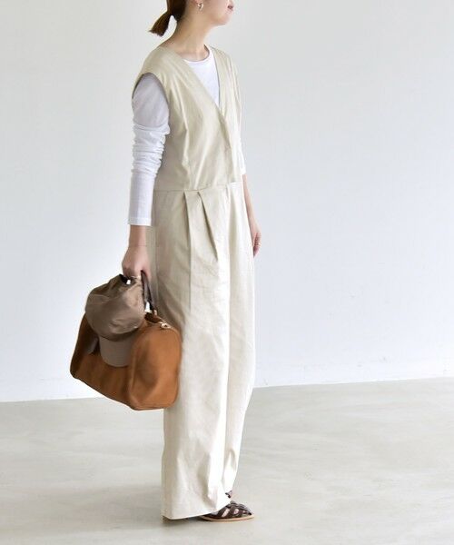 SHIPS / シップス サロペット・オールインワン | 《予約》quaranciel:〈洗濯機可能〉Vネック ワイド オールインワン | 詳細9