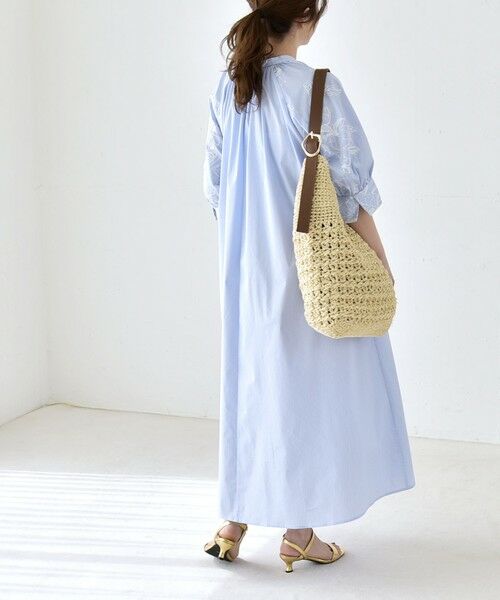 SHIPS / シップス ロング・マキシ丈ワンピース | 《予約》quaranciel:〈洗濯機可能〉ストライプ フラワー刺繍 スキッパー シャツ ワンピース | 詳細3