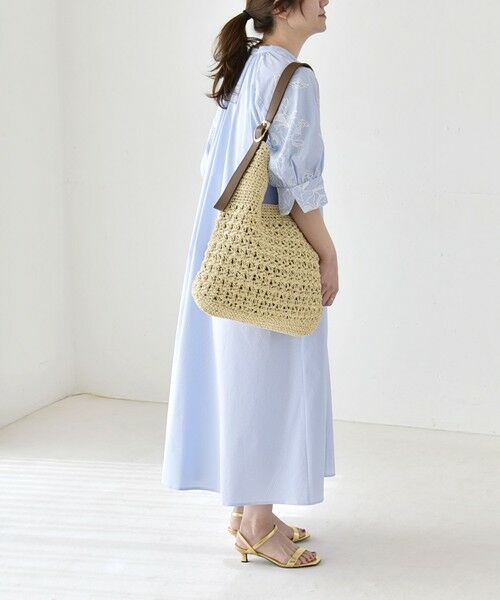 SHIPS / シップス ロング・マキシ丈ワンピース | 《予約》quaranciel:〈洗濯機可能〉ストライプ フラワー刺繍 スキッパー シャツ ワンピース | 詳細5